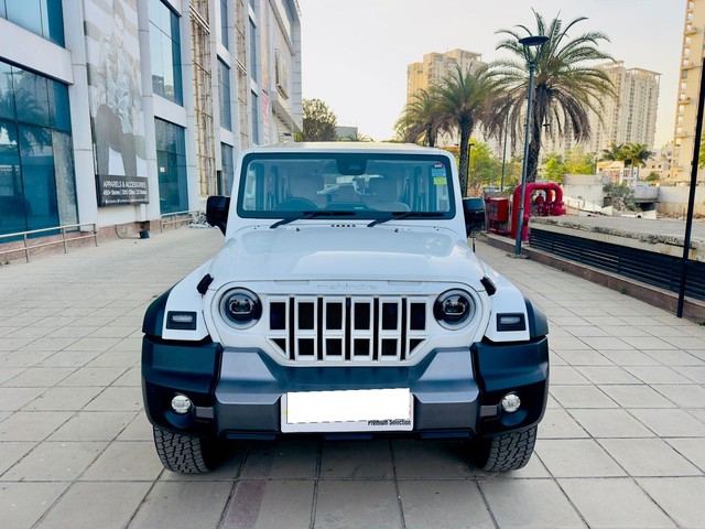 Second-hand 2025 Mahindra Thar ROXX AX7L RWD AT for sale in Bangalore-0
