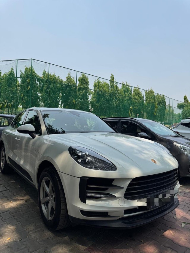 Second-hand 2021 Porsche Macan Standard BSVI for sale in New Delhi-0