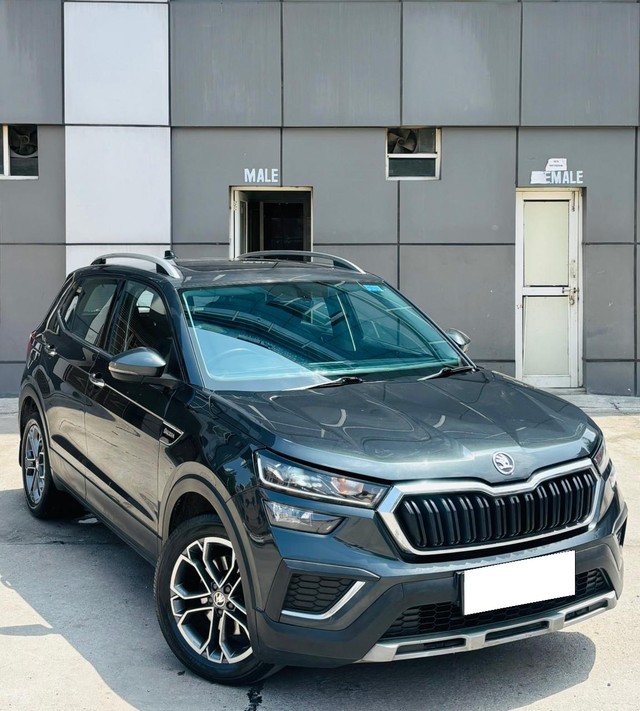 Second-hand 2021 Skoda Kushaq 1.0 TSI Style 4 Airbags AT for sale in New Delhi-0