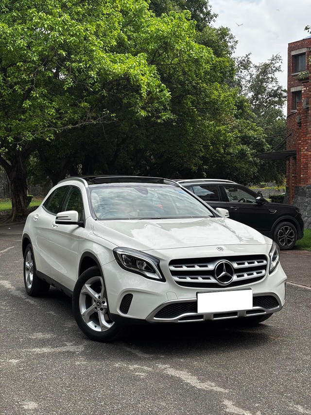 Second-hand 2018 Mercedes-Benz GLA Aero Edition for sale in New Delhi-0