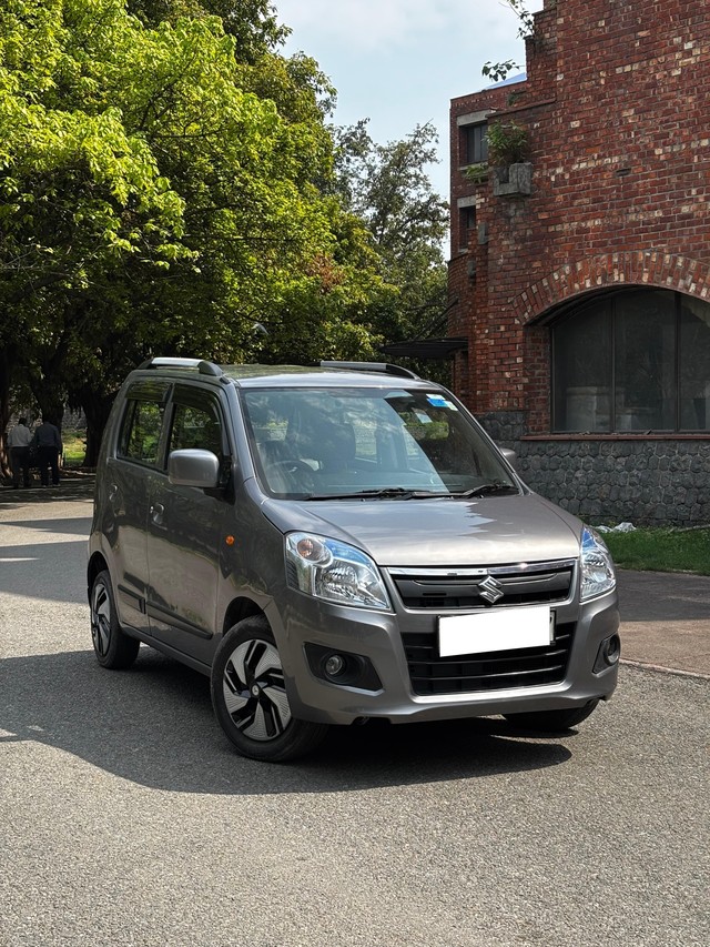 Second-hand 2015 Maruti Suzuki Wagon R VXI BS IV for sale in New Delhi-0