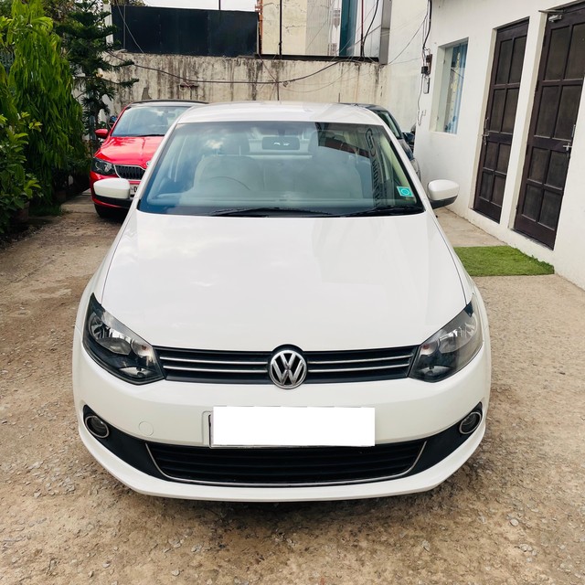 Second-hand 2013 Volkswagen Vento Petrol Highline for sale in Gurgaon-0