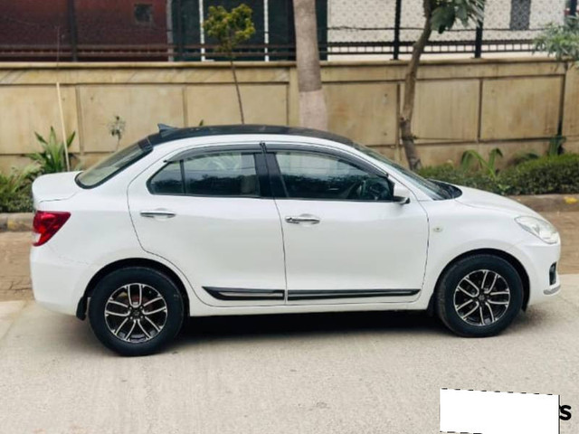 Second-hand 2018 Maruti Suzuki Swift Dzire AMT VDI for sale in Paschim Medinipur-0