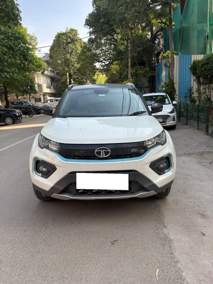 Tata Nexon EV XZ Plus LUX