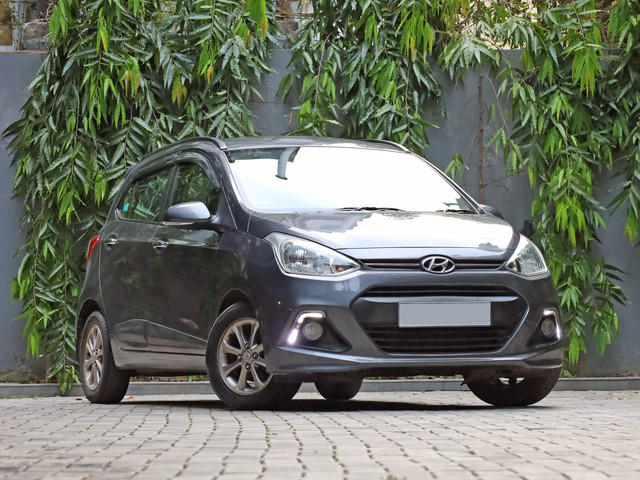 Second-hand 2017 Hyundai Grand i10 Asta Option AT for sale in Kolkata-0