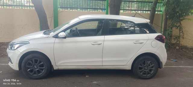 Second-hand 2019 Hyundai i20 Sportz Plus CVT BSIV for sale in Chennai-0