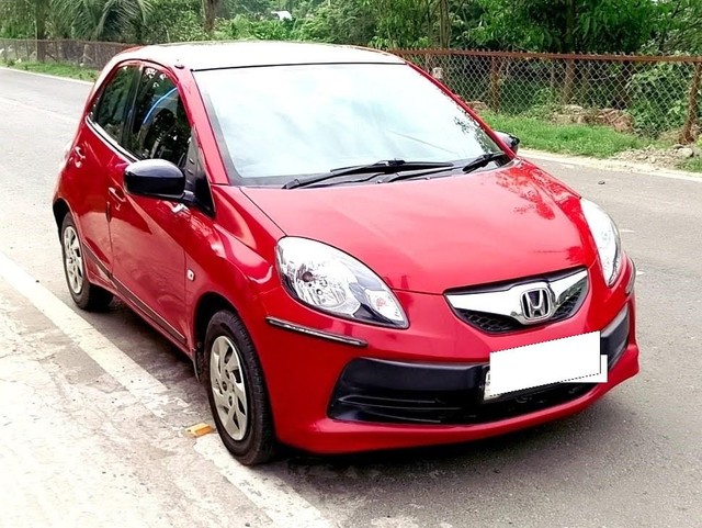 Second-hand 2013 Honda Brio S MT for sale in Kolkata-0