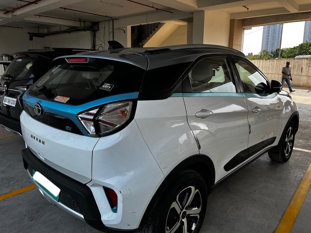 Tata Nexon EV XZ Plus LUX - Photo 8