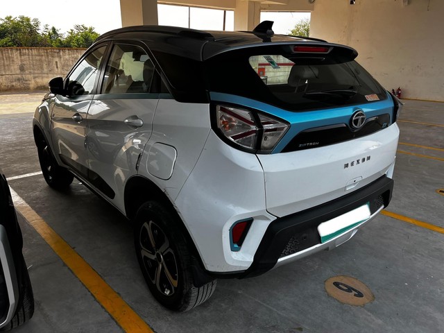 Tata Nexon EV XZ Plus LUX - Photo 5