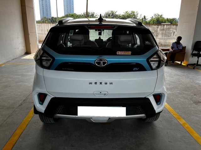 Tata Nexon EV XZ Plus LUX - Photo 4