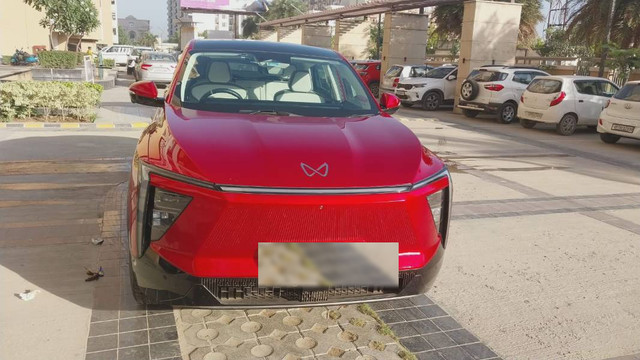 Mahindra XEV 9e Pack Three 11.2kw Charger - Photo 2