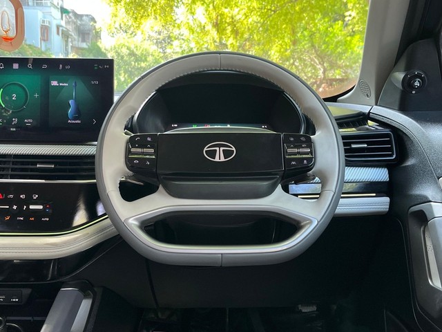 Tata Harrier EV Empowered 75 - Photo 8