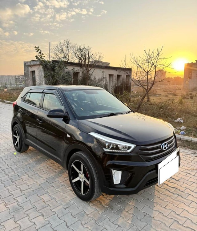 Second-hand 2017 Hyundai Creta 1.6 VTVT Base for sale in Chandigarh-0