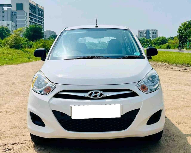 Second-hand 2014 Hyundai i10 Magna for sale in Vadodara-0