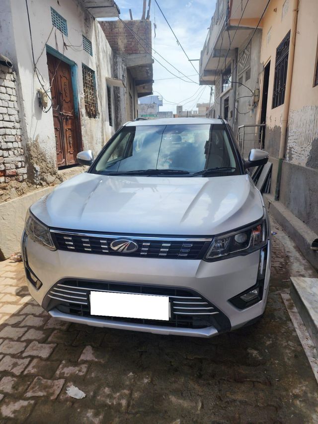 Mahindra XUV300 W8 Diesel Sunroof BSVI Second-hand 2021 Mahindra XUV300 W8 Diesel Sunroof BSVI for sale in Jaipur