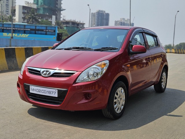 Second-hand 2011 Hyundai i20 1.2 Magna for sale in Mumbai-0