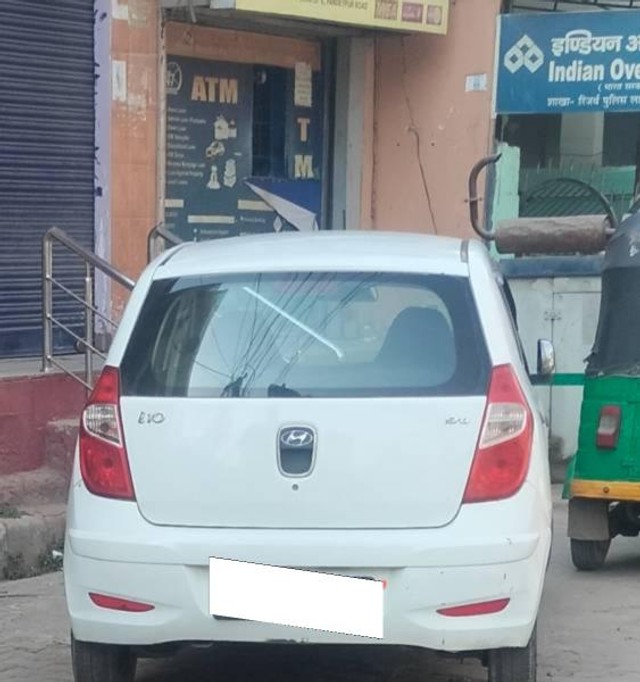 Second-hand 2013 Hyundai i10 Era for sale in Ballia-0