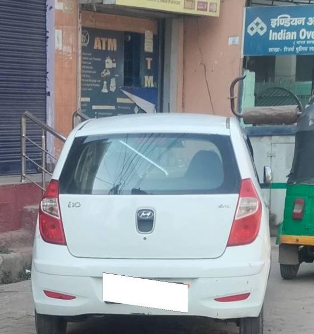 Hyundai i10 Era Second-hand 2013 Hyundai i10 Era for sale in Ballia
