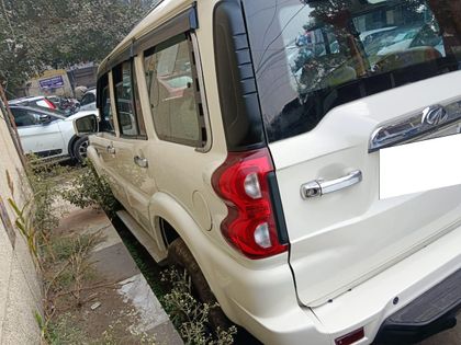 2021 Mahindra Scorpio S5