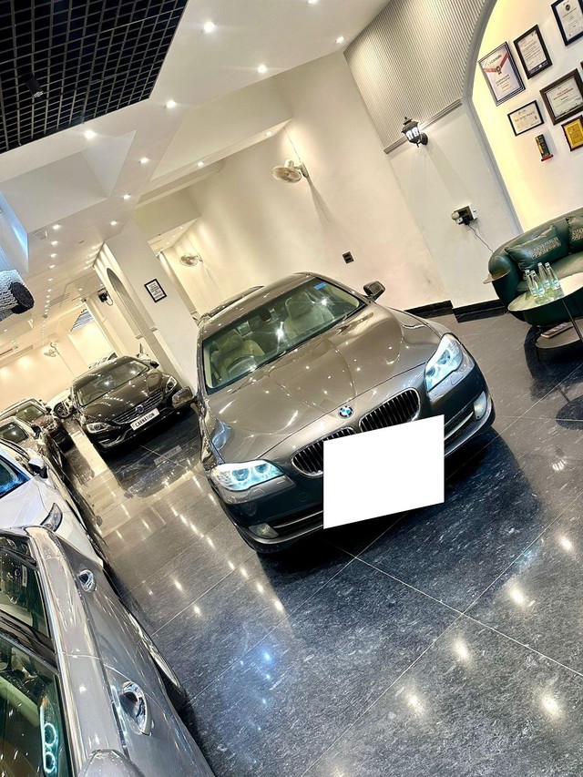 Second-hand 2013 BMW 5 Series 520i for sale in New Delhi-0