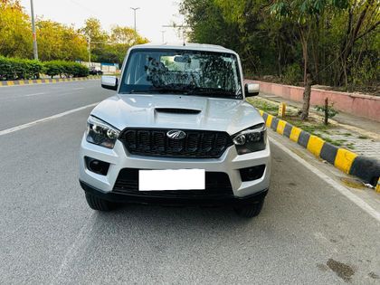 2022 Mahindra Scorpio S5