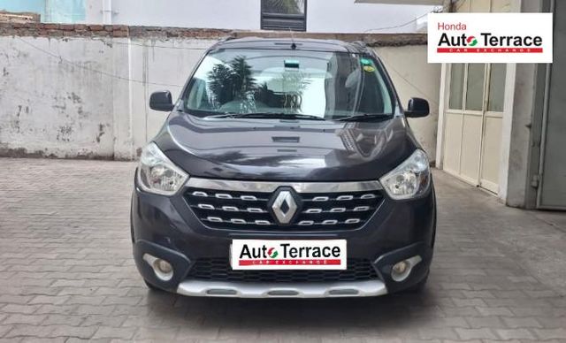 Renault Lodgy Stepway 110PS RXZ 7S Second-hand 2018 Renault Lodgy Stepway 110PS RXZ 7S for sale in Chennai