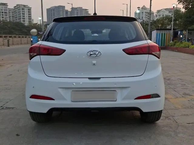 Second-hand 2017 Hyundai i20 Asta 1.2 for sale in Surat