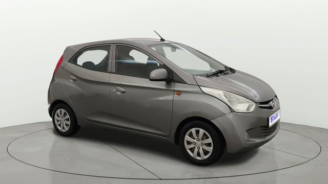Hyundai EON Sportz Second-hand 2013 Hyundai EON Sportz for sale in Pune
