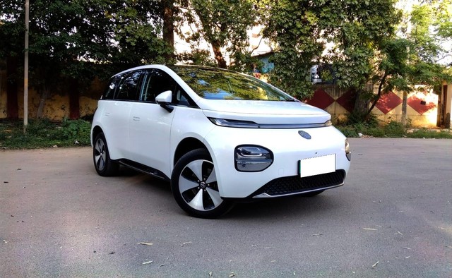 MG Windsor EV Essence - Photo 2