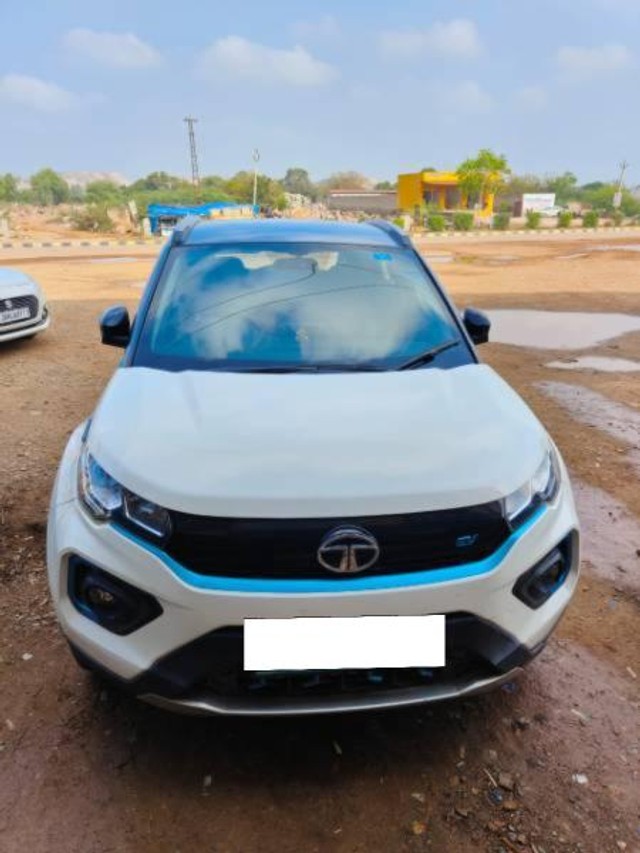 Tata Nexon EV XZ Plus - Photo 2