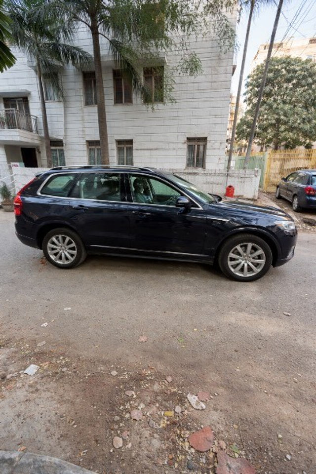 Volvo XC90 D5 R-Design Second-hand 2017 Volvo XC90 D5 R-Design for sale in New Delhi