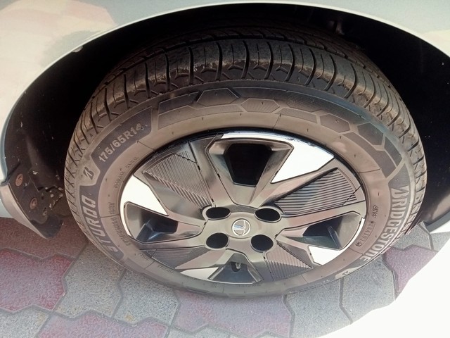 Tata Tiago EV XZ Plus LR - Photo 9