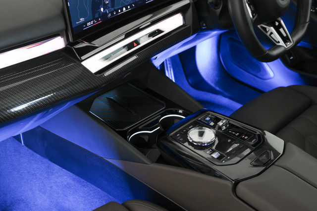 BMW i5 M60 xDrive - Photo 9