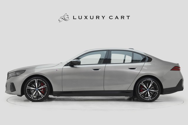 BMW i5 M60 xDrive - Photo 6