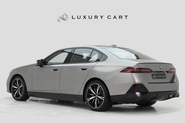 BMW i5 M60 xDrive - Photo 5