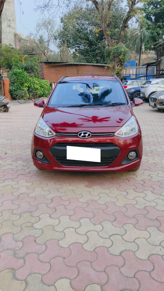 Hyundai Grand i10 AT Asta Second-hand 2015 Hyundai Grand i10 AT Asta for sale in Mumbai