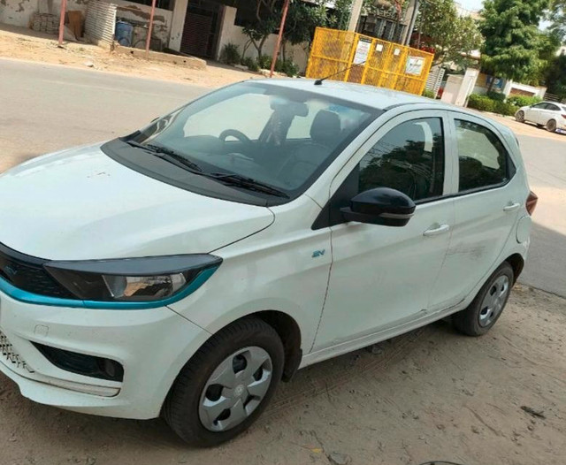 Tata Tiago EV XT LR - Photo 2