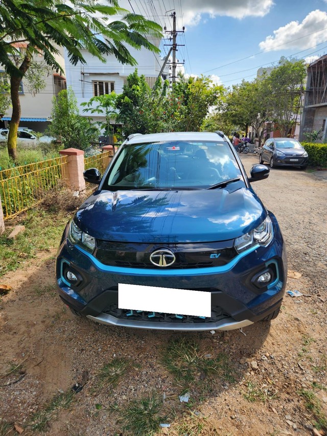 Tata Nexon EV XZ Plus - Photo 5