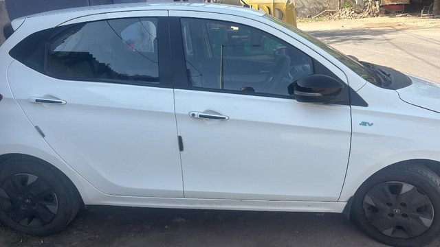 Tata Tiago EV XZ Plus LR - Photo 3