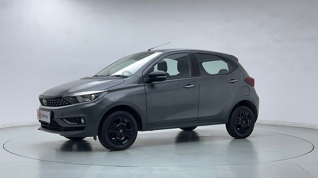 Second-hand 2024 Tata Tiago XZ CNG for sale in Noida-0