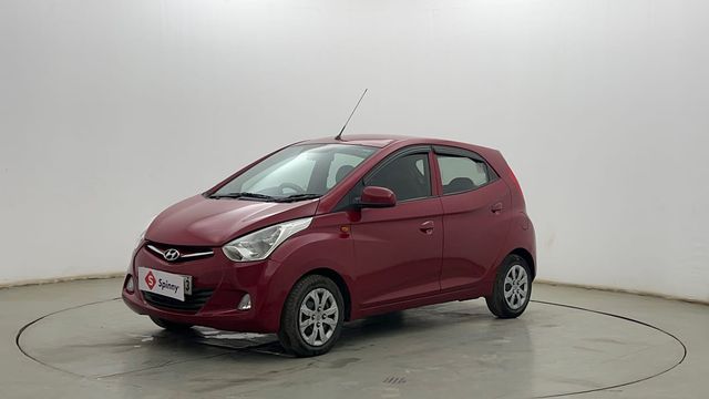 Second-hand 2017 Hyundai EON Sportz for sale in Kolkata