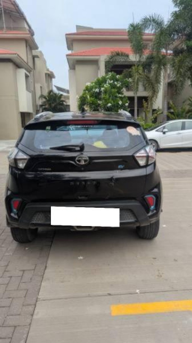 Tata Nexon EV XZ Plus Dark Edition - Photo 6
