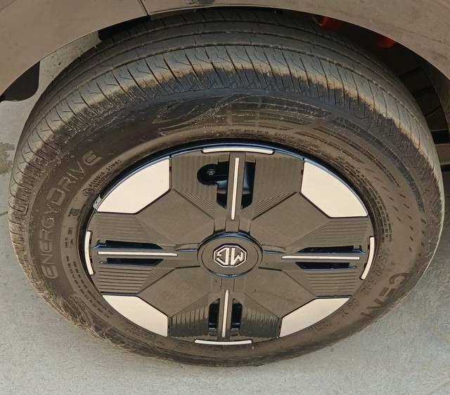 MG Comet EV Plush - Photo 9