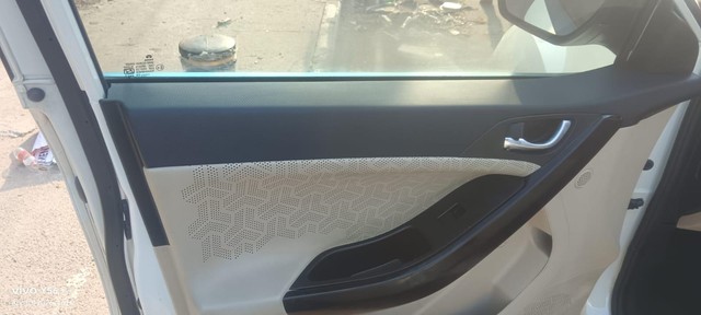 Tata Nexon EV XM - Photo 8