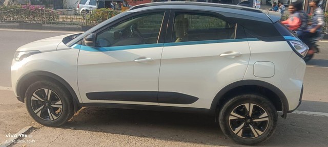 Tata Nexon EV XM - Photo 4