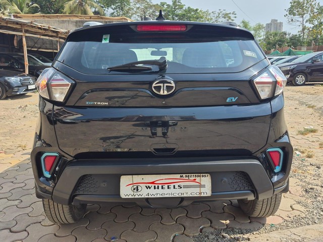 Tata Nexon EV XZ Plus Dark Edition - Photo 4