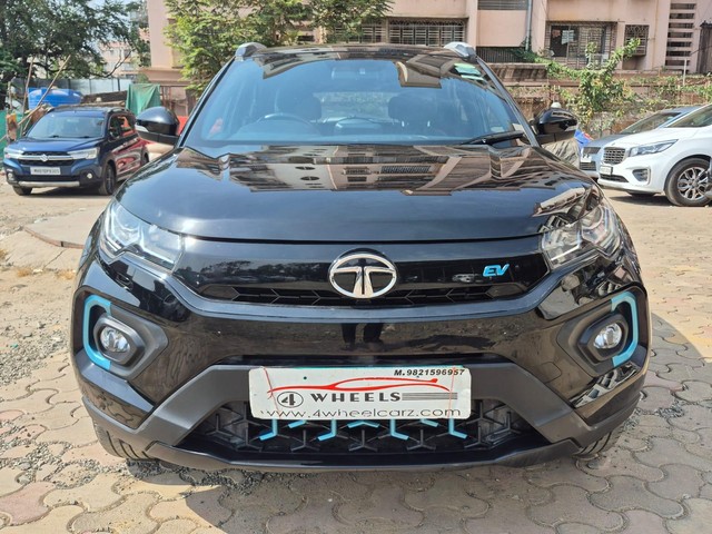 Tata Nexon EV XZ Plus Dark Edition - Photo 6