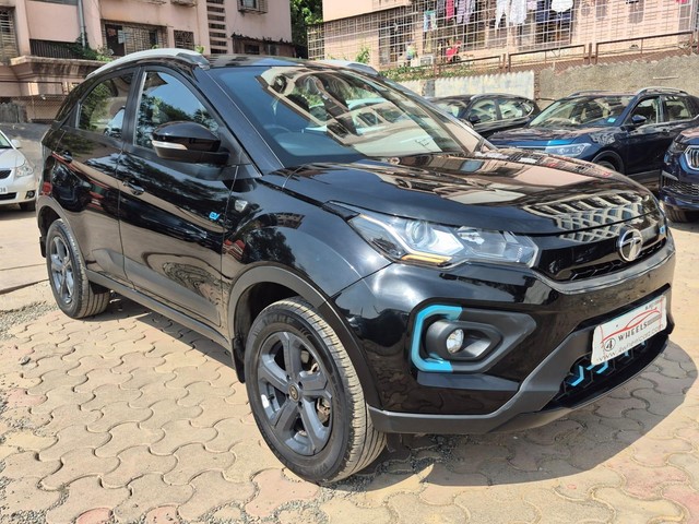 Tata Nexon EV XZ Plus Dark Edition - Photo 2