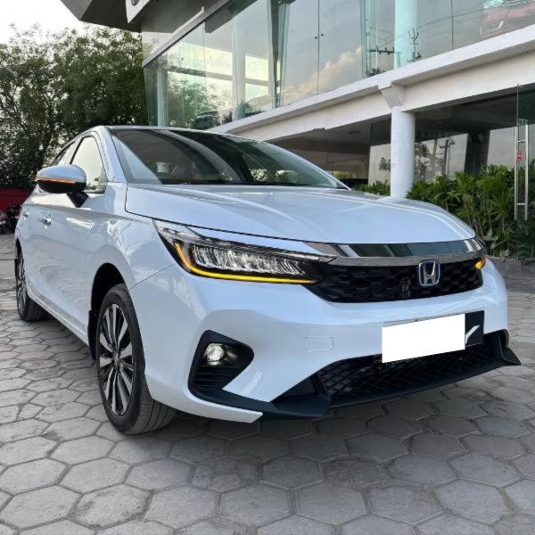 Used Honda Sedan Cars in Rath - 22 Second Hand Cars for Sale (with
