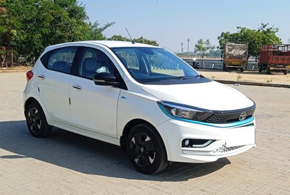 Tata Tiago EV XZ Plus LR - Photo 1